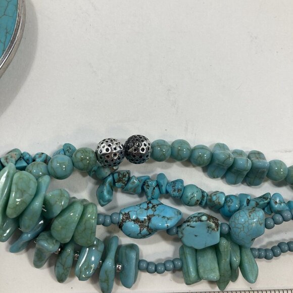 Turquoise Howlite Beaded Womens Necklace Bold Boho Multistrand 18 in - Picture 9 of 13